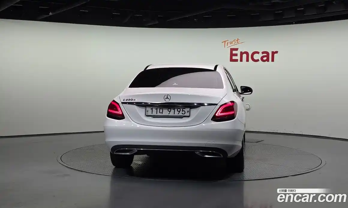 Mercedes-Benz C-Class 2019 1.9 гидро в Москве № 161076, фото 4