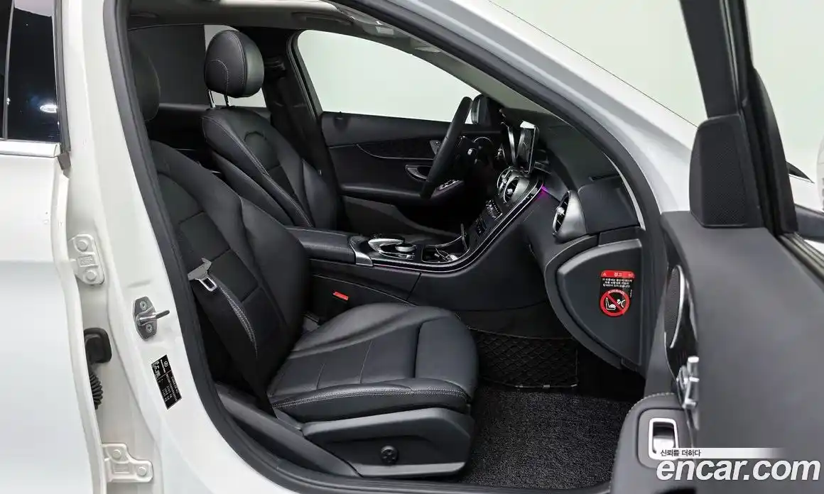 Mercedes-Benz C-Class 2019 1.9 гидро в Москве № 161076, фото 10