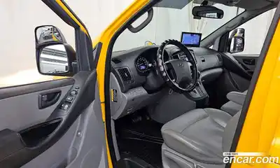 Hyundai Starex 2018 2.5 гидро в Москве № 1610814, миниатюра 10