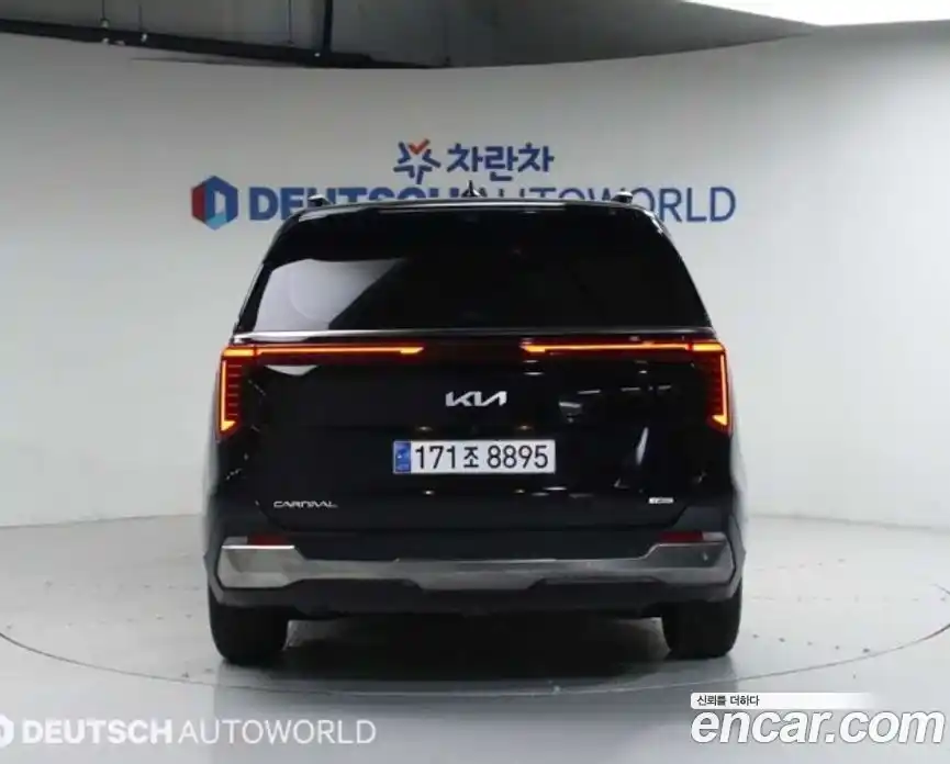 Kia Canival 2024 1.6 гидро в Москве № 1611574, фото 4