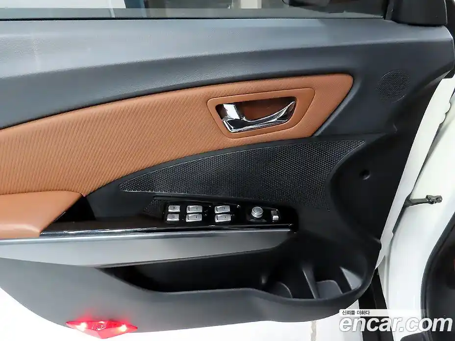 SsangYong TIBOLI 2018 1.6 гидро в Москве, фото 14