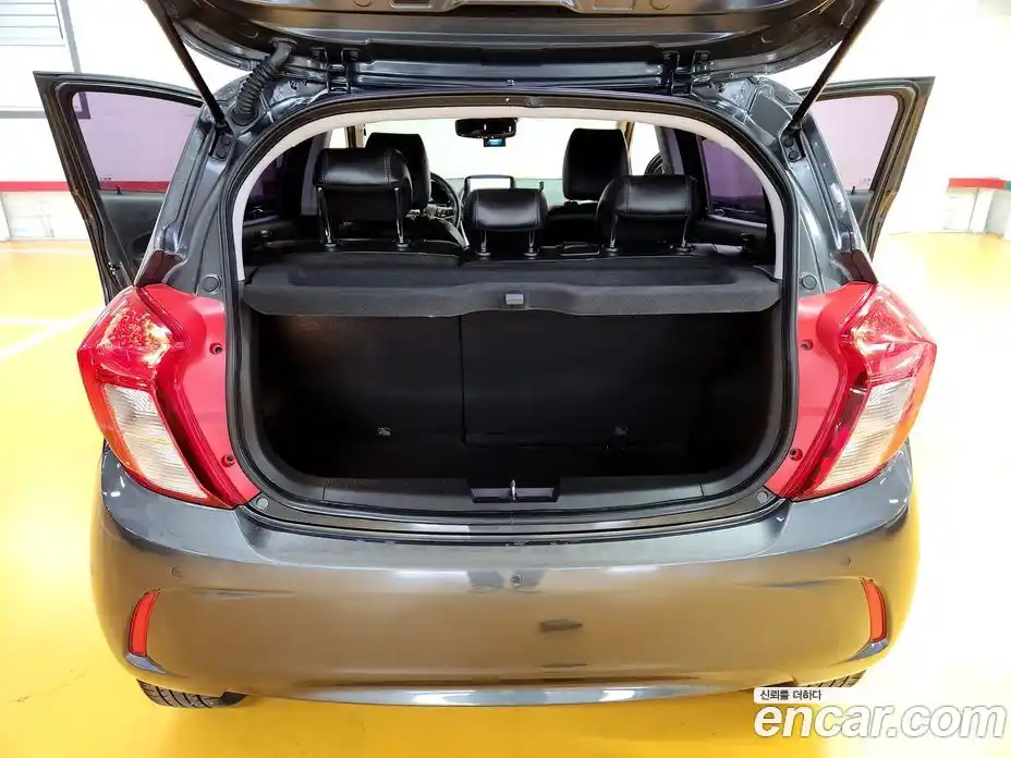 Chevrolet Spark 2016 1.0 гидро в Москве, фото 19