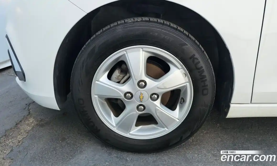 Chevrolet Spark 2016 1.0 гидро в Москве, фото 5