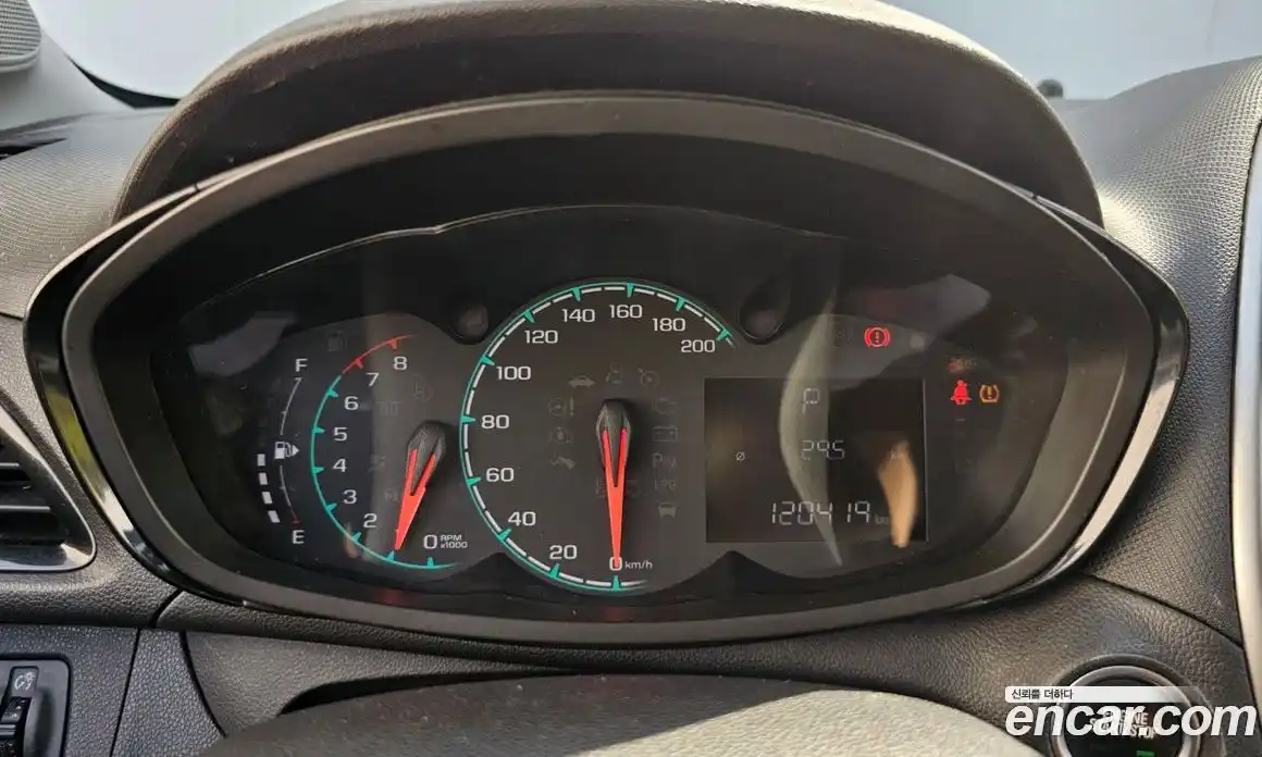 Chevrolet Spark 2016 1.0 гидро в Москве, фото 8
