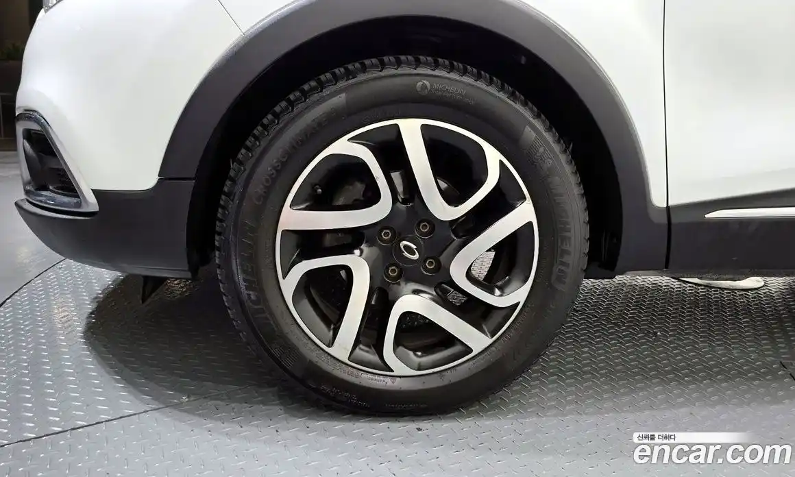 Renault QM3 2017 1.5 гидро в Москве № 1615313, фото 5