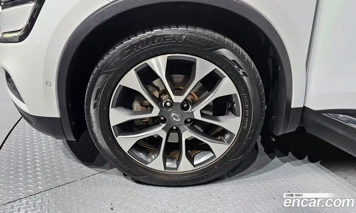 Renault QM6 2017 2.0 гидро в Москве № 1615497, фото 5