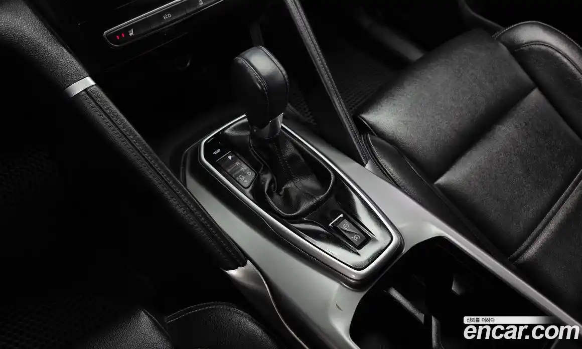 Renault QM6 2016 2.0 гидро в Москве № 1615768, фото 9