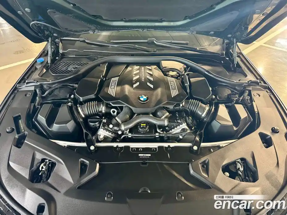 BMW 8-Series 2022 4.4 гидро в Москве № 1616192, фото 6