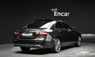 Mercedes-Benz E-Class 2023 3.0 гидро в Москве № 1617091, миниатюра 2