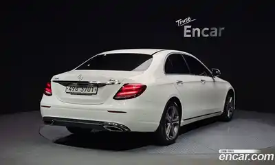 Mercedes-Benz E-Class 2018 2.0 гидро в Москве № 1617469, миниатюра 2