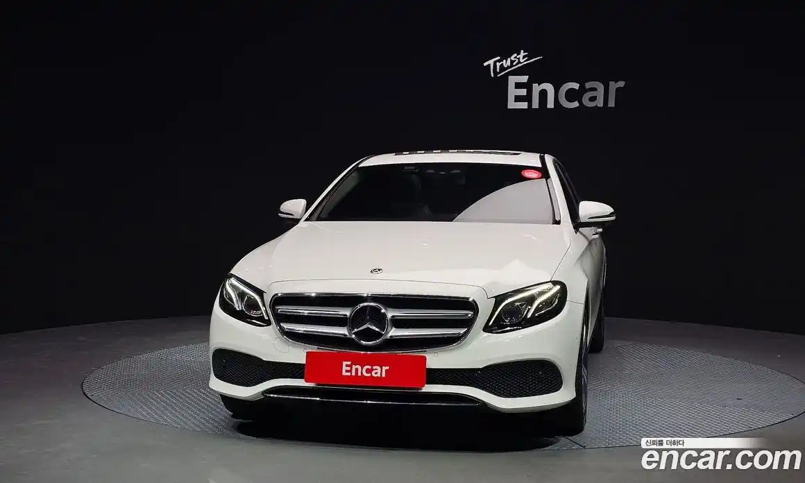 Mercedes-Benz E-Class 2018 2.0 гидро в Москве № 1617469, фото 3