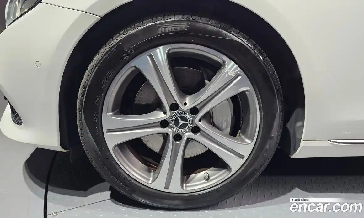 Mercedes-Benz E-Class 2018 2.0 гидро в Москве № 1617469, фото 5
