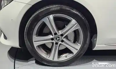 Mercedes-Benz E-Class 2018 2.0 гидро в Москве № 1617469, миниатюра 5