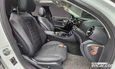 Mercedes-Benz E-Class 2018 2.0 гидро в Москве № 1617469, миниатюра 10