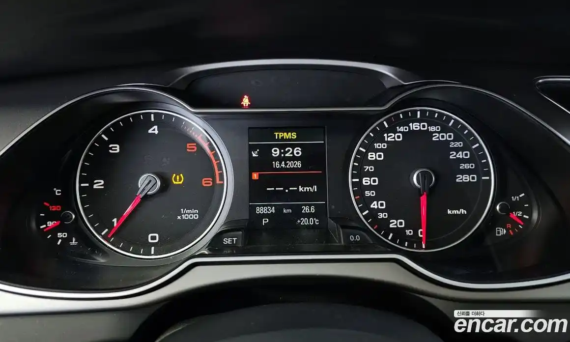 Audi A4 2013 2.0 гидро в Москве № 1617860, фото 8