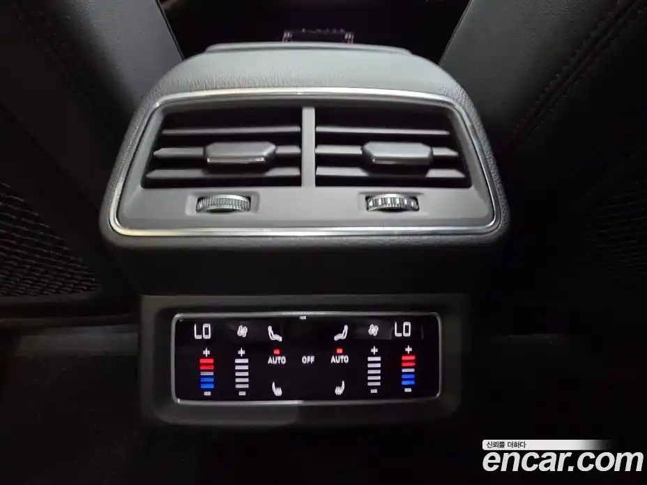 Audi Q8 e-tron 2024 0.3 гидро в Москве № 1618284, фото 17