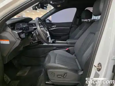 Audi Q8 e-tron 2024 0.3 гидро в Москве № 1618284, миниатюра 10