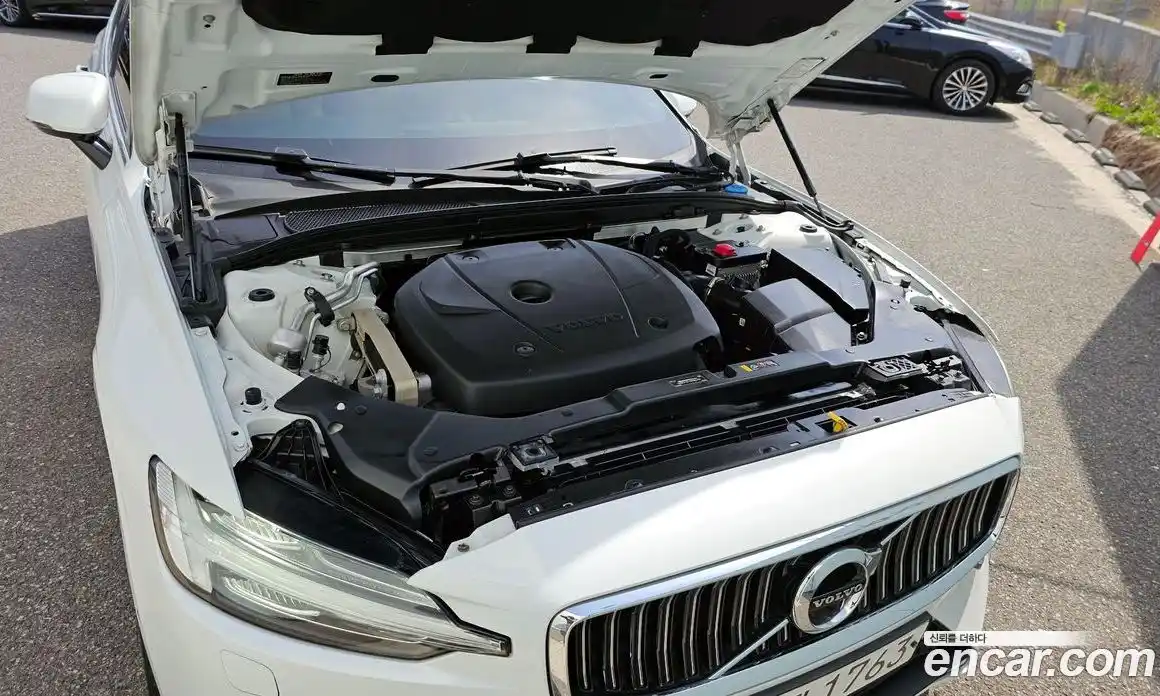 Volvo S60 2019 2.0 гидро в Москве № 1618619, фото 6