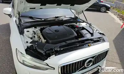 Volvo S60 2019 2.0 гидро в Москве № 1618619, миниатюра 6