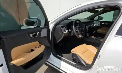 Volvo S60 2019 2.0 гидро в Москве № 1618619, миниатюра 10