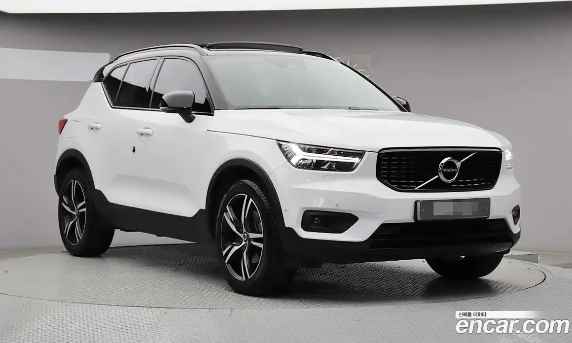 Volvo XC40 2019 2.0 гидро в Москве № 1618842, фото 3