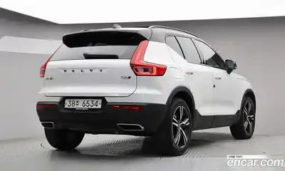 Volvo XC40 2019 2.0 гидро в Москве № 1618842, миниатюра 4