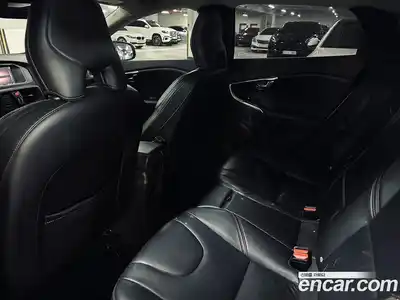 Volvo V40 2018 2.0 гидро в Москве № 1618864, миниатюра 11