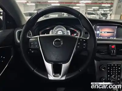 Volvo V40 2018 2.0 гидро в Москве № 1618864, миниатюра 12