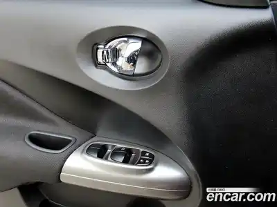 Nissan Juke 2013 1.6 гидро в Москве № 1619399, миниатюра 11