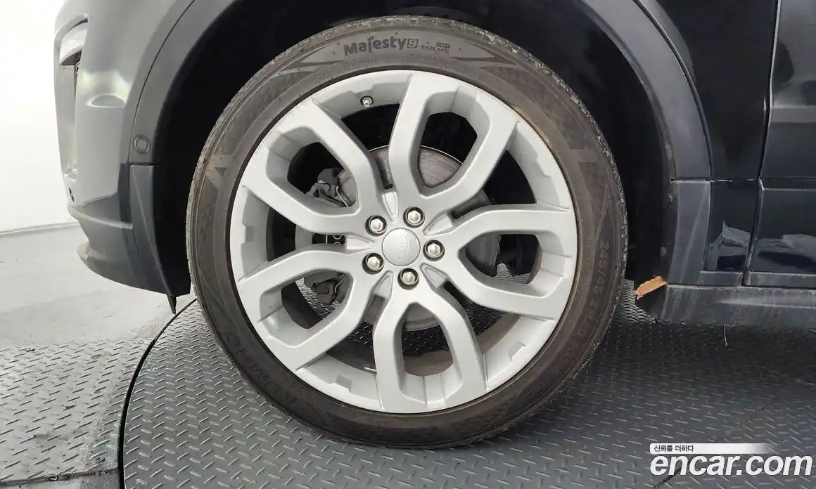 Land Rover Range-Rover Evoque 2017 2.0 гидро в Москве № 1619473, фото 5