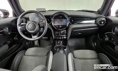 Mini Cooper 2023 2.0 гидро в Москве № 1620450, миниатюра 7
