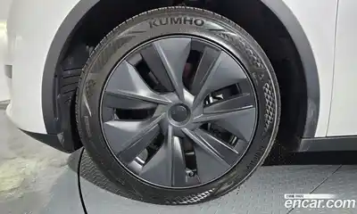 Tesla Model Y 2024 0.2 гидро в Москве № 1622417, миниатюра 4