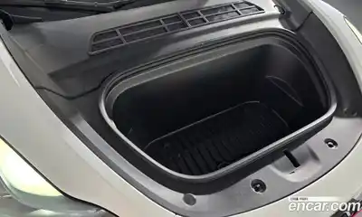 Tesla Model Y 2024 0.2 гидро в Москве № 1622417, миниатюра 5