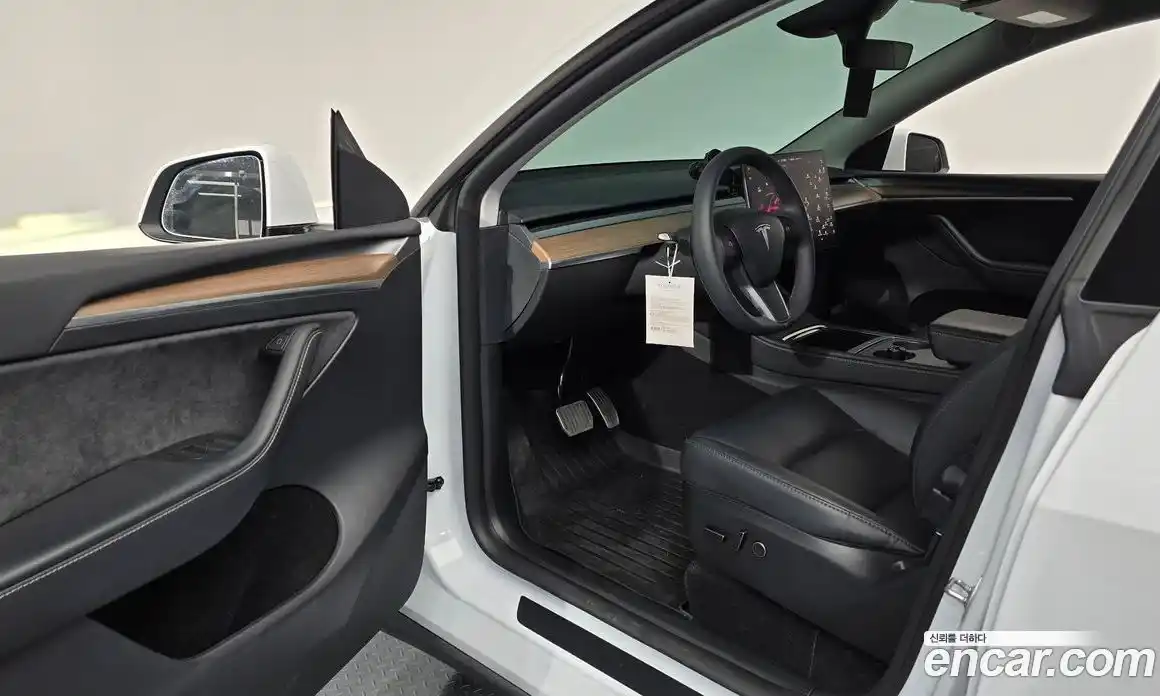 Tesla Model Y 2024 0.2 гидро в Москве № 1622417, фото 9