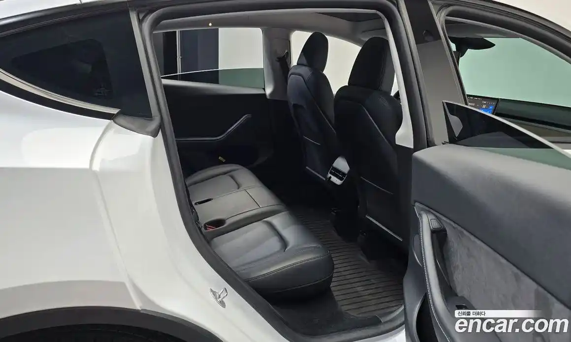 Tesla Model Y 2024 0.2 гидро в Москве № 1622417, фото 10