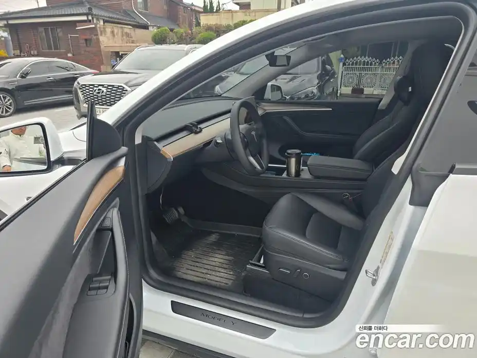 Tesla Model Y 2025 0.2 гидро в Москве № 1622477, фото 18