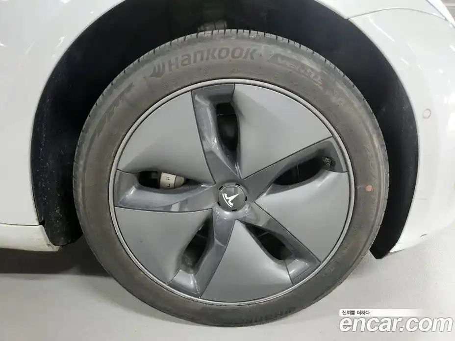 Tesla Model 3 2019 1.0 гидро в Москве № 1622639, фото 16