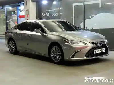 Lexus ES, 2019