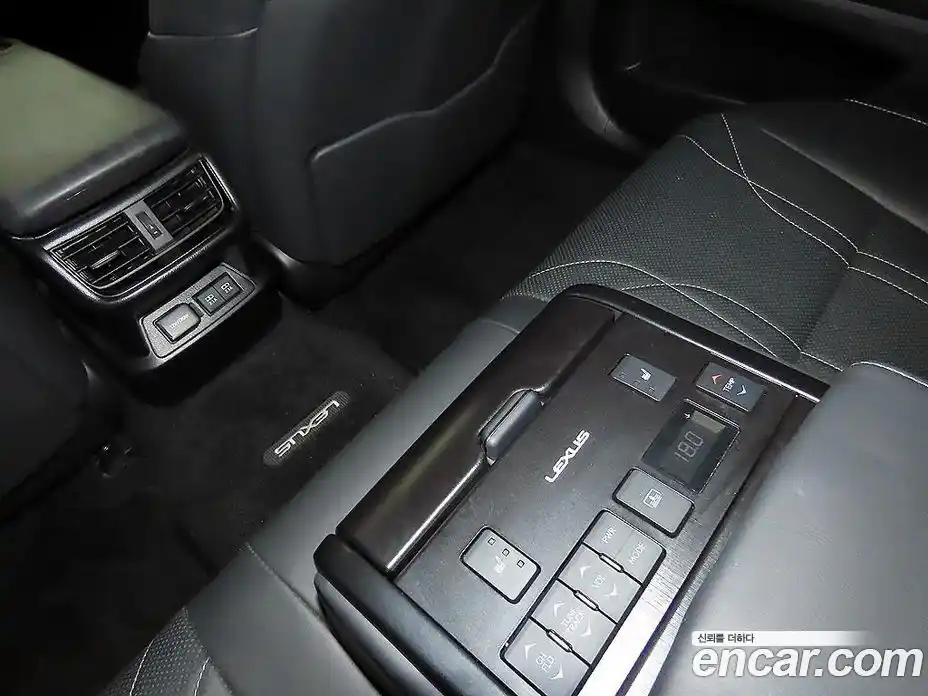 Lexus ES 2019 2.5 вариатор в Москве № 1622933, фото 15