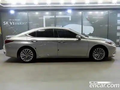 Lexus ES 2019 2.5 вариатор в Москве № 1622933, миниатюра 3