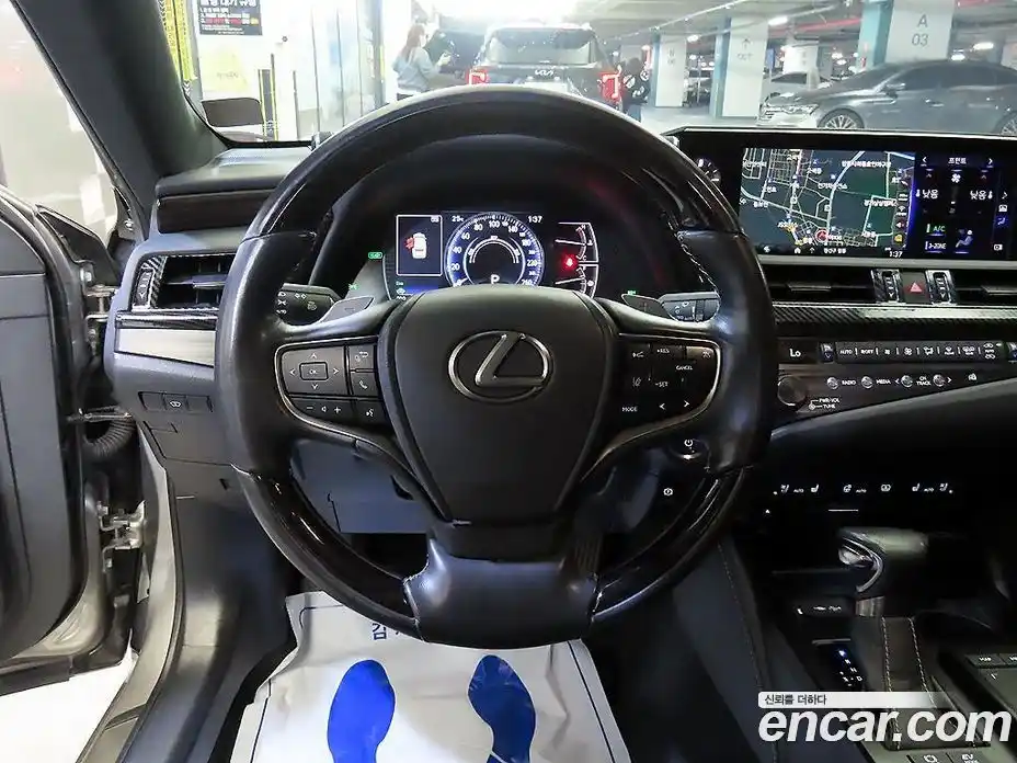 Lexus ES 2019 2.5 вариатор в Москве № 1622933, фото 8