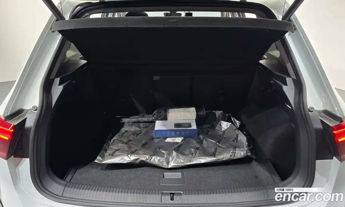 Volkswagen Tiguan 2022 2.0 гидро в Москве № 1622997, фото 20