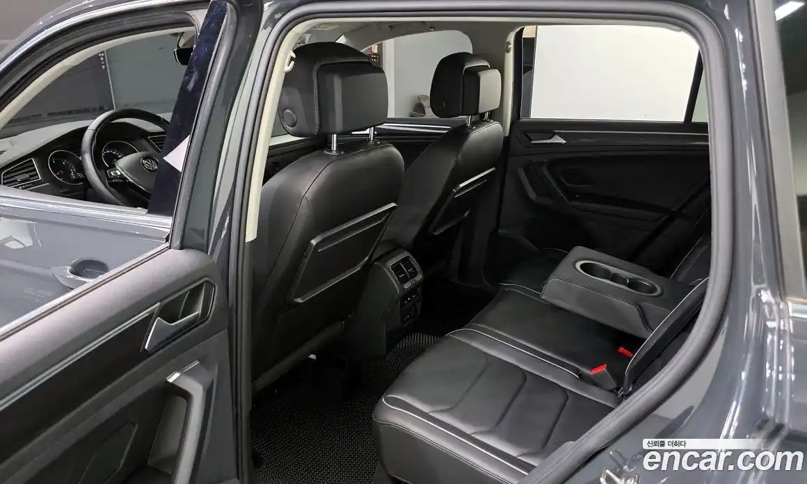 Volkswagen Tiguan 2020 2.0 гидро в Москве № 1622998, фото 11