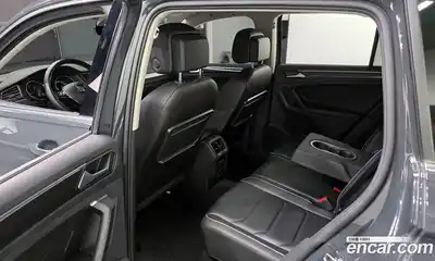 Volkswagen Tiguan 2020 2.0 гидро в Москве № 1622998, миниатюра 11