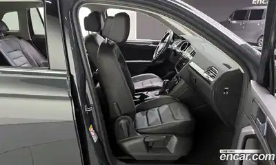 Volkswagen Tiguan 2020 2.0 гидро в Москве № 1622998, миниатюра 12