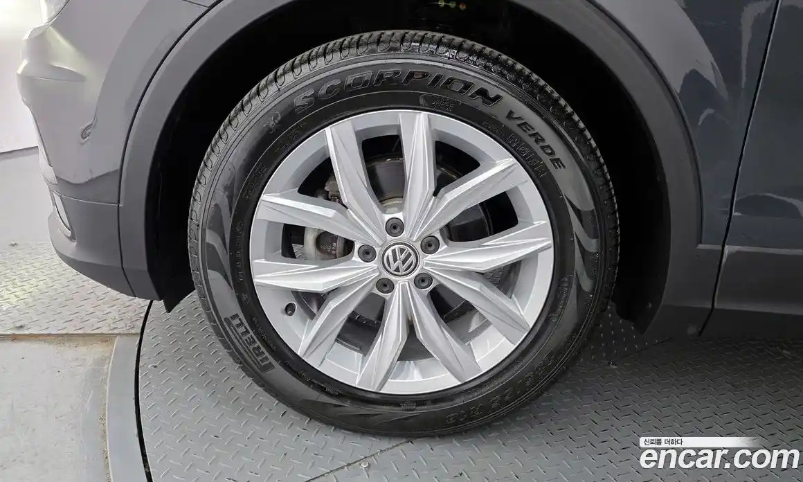 Volkswagen Tiguan 2020 2.0 гидро в Москве № 1622998, фото 5