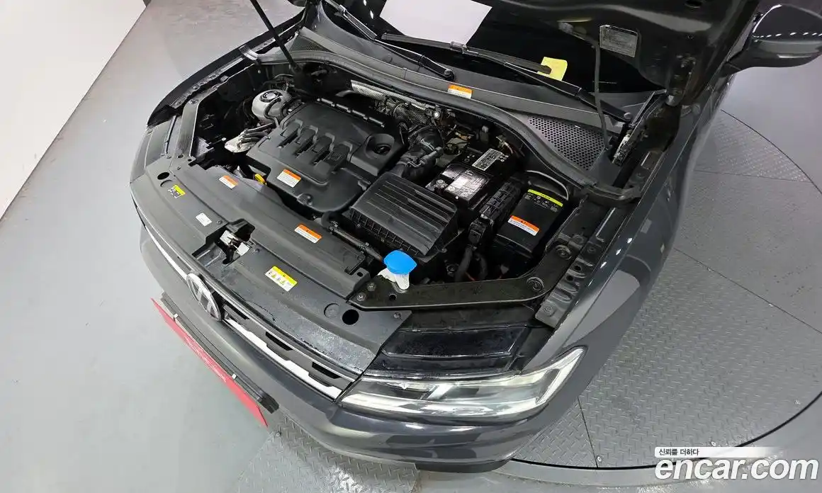 Volkswagen Tiguan 2020 2.0 гидро в Москве № 1622998, фото 6