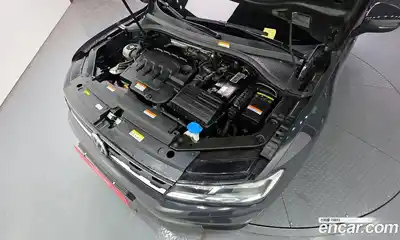 Volkswagen Tiguan 2020 2.0 гидро в Москве № 1622998, миниатюра 6