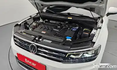 Volkswagen Tiguan 2018 2.0 гидро в Москве № 1623221, миниатюра 6