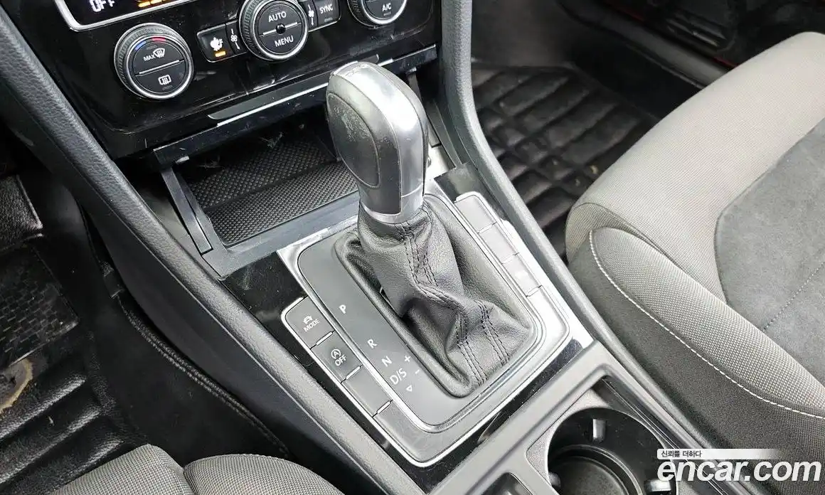 Volkswagen Golf 2014 2.0 гидро в Москве № 1623582, фото 9